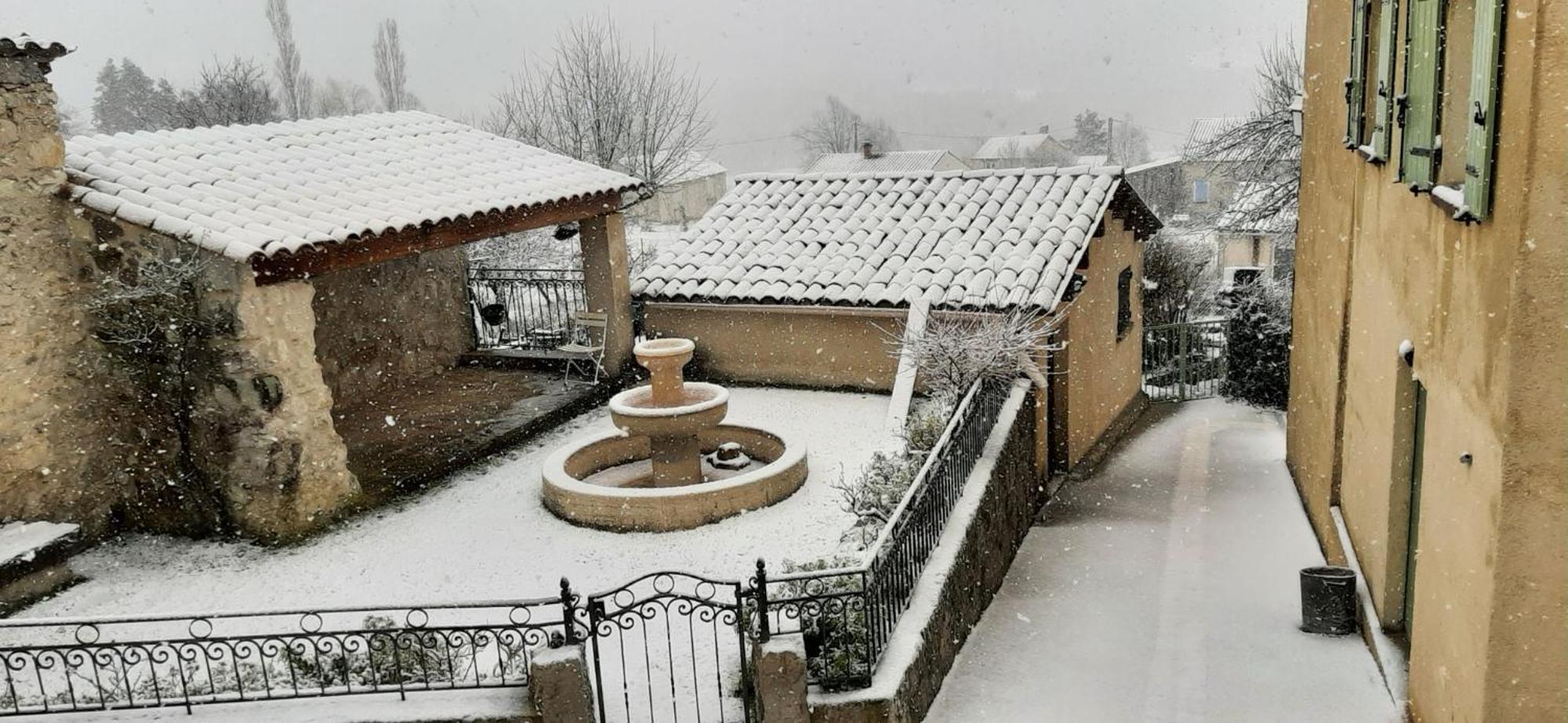 Gite La Foux De Peyroules Exterior foto
